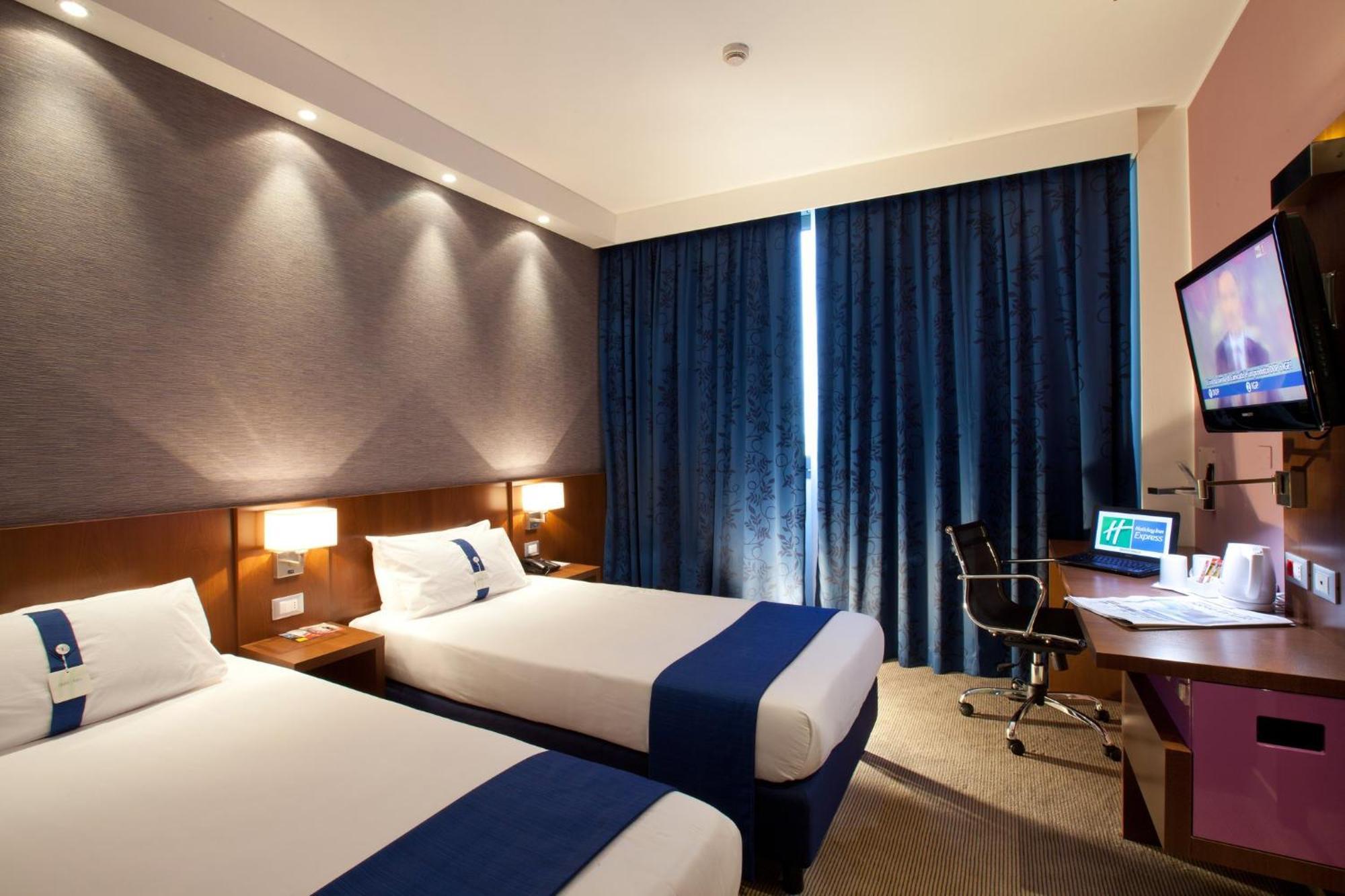 Holiday Inn Express Reggio Emilia By Ihg Eksteriør bilde