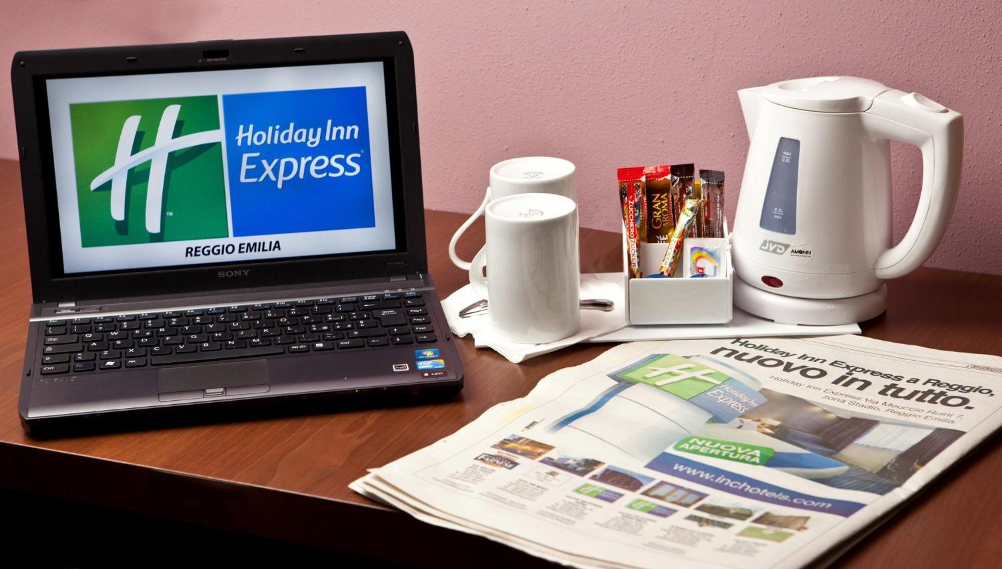 Holiday Inn Express Reggio Emilia By Ihg Eksteriør bilde